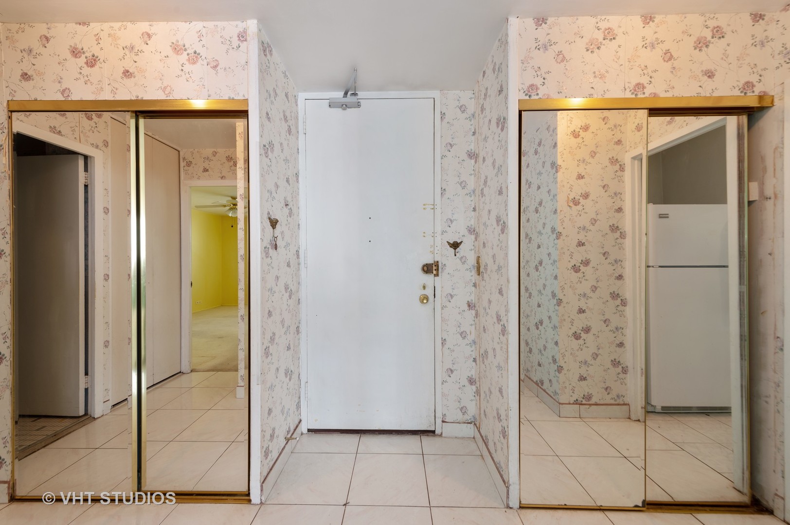 5701 North Sheridan Road, Unit 15H Chicago, IL 60660 - Photo 9 of 13