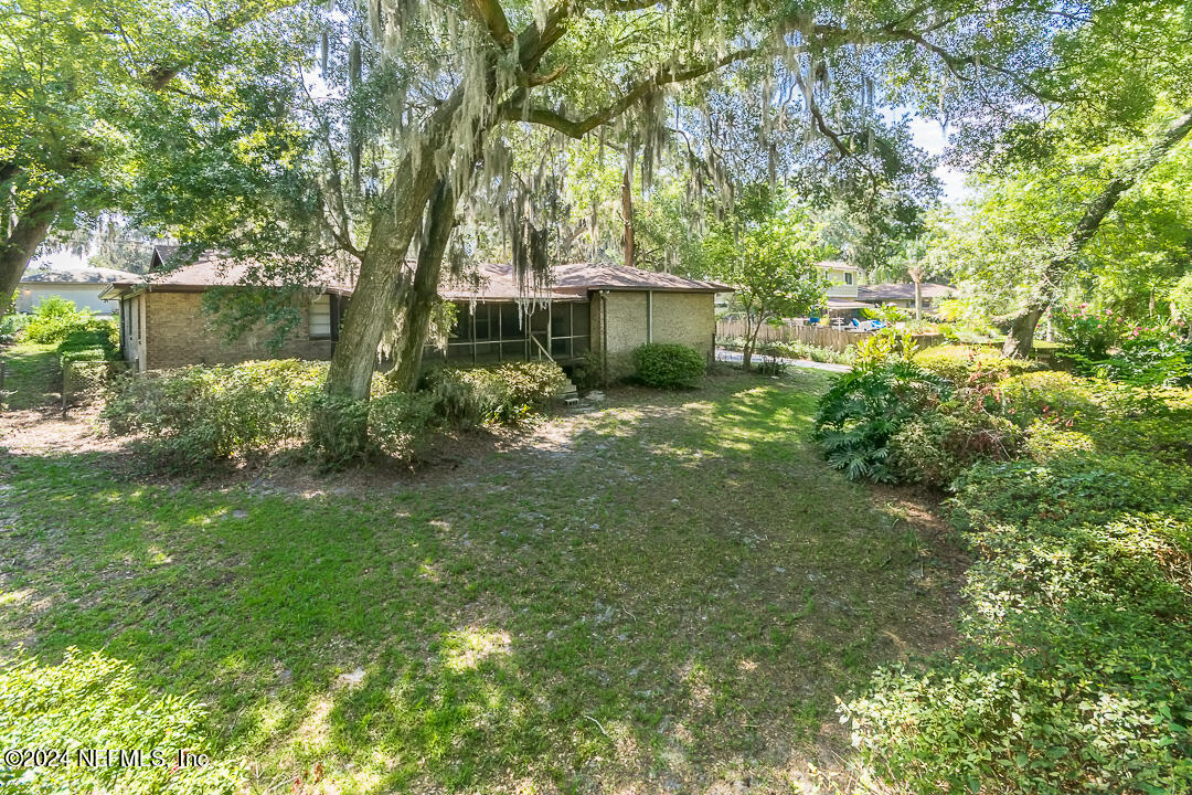4044 Fincannon Road West Jacksonville, FL 32277 - Photo 2 of 30 Back Yard