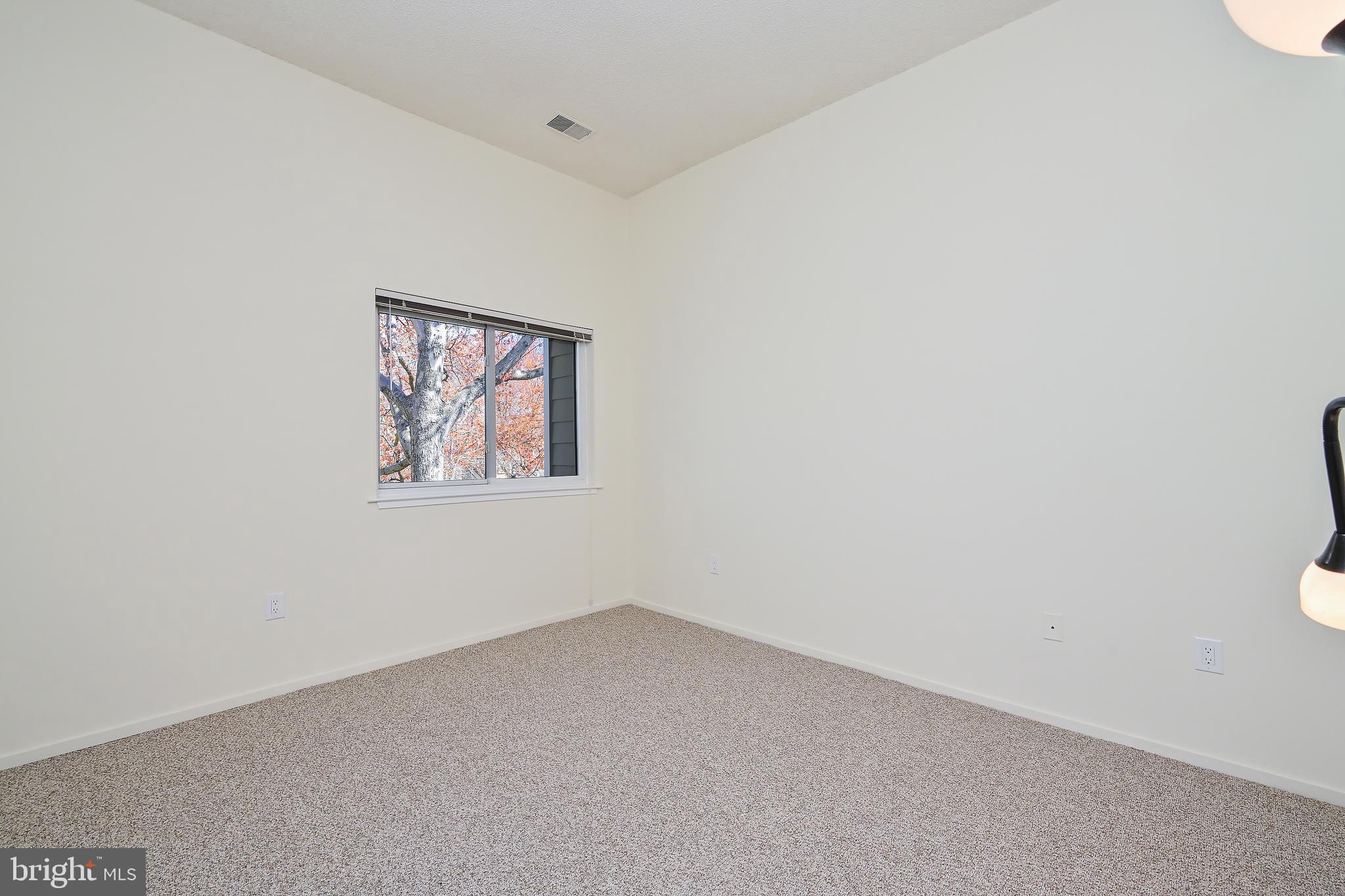 1963 B Villaridge Drive, Unit 1963B Reston, VA 20191 - Photo 12 of 41 Primary Bedroom