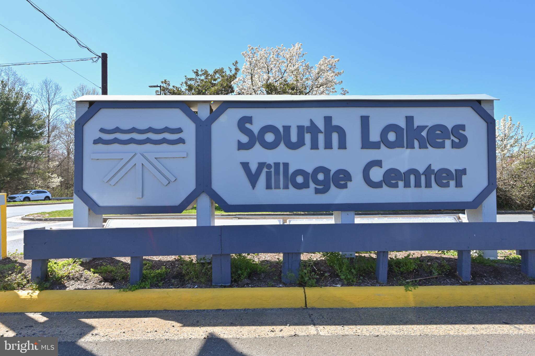 1963 B Villaridge Drive, Unit 1963B Reston, VA 20191 - Photo 23 of 41 South Lakes Village Center just across the street