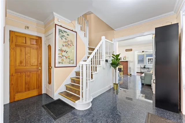 a view of entryway with livingroom and furniture