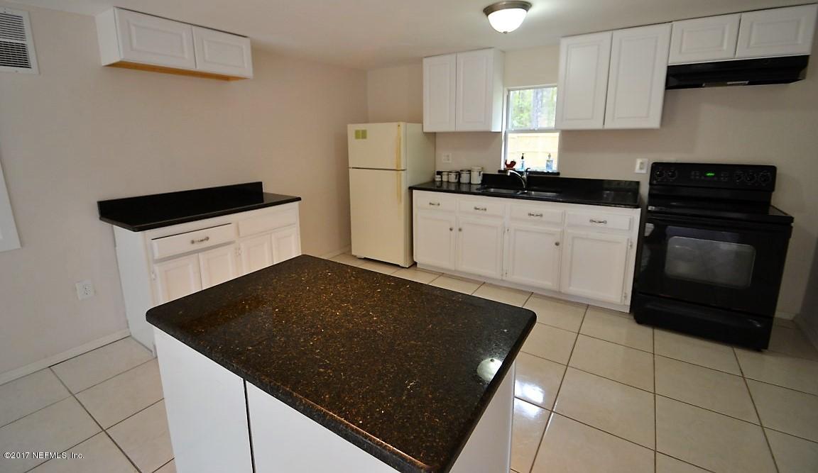 5854 Collins Road Jacksonville, FL 32244 - Photo 5 of 17 DSC_1338
