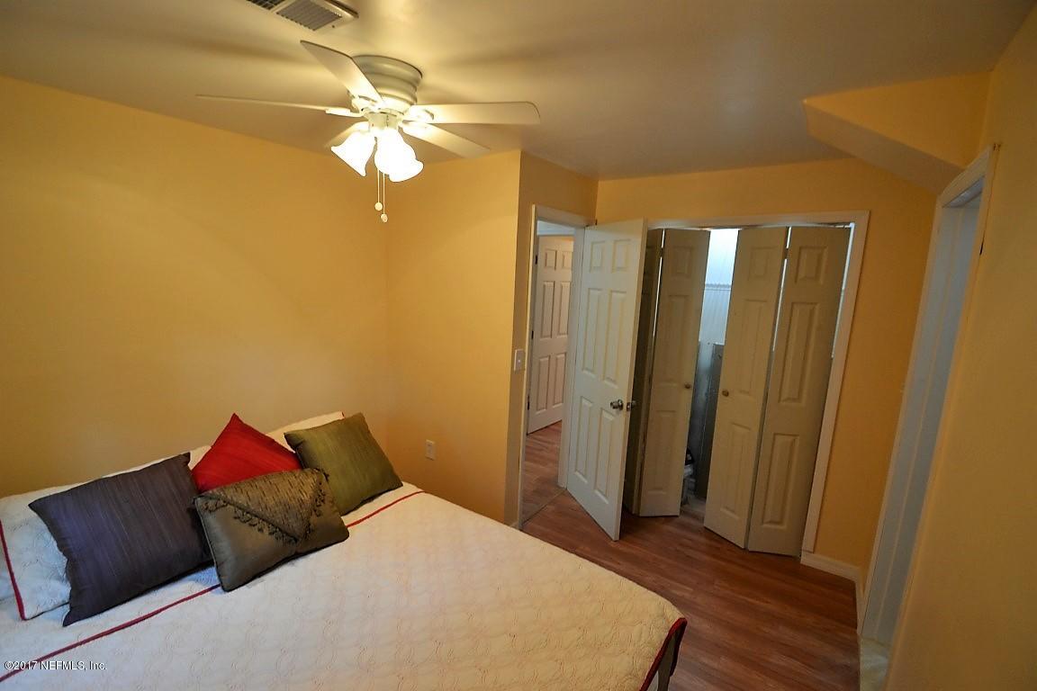 5854 Collins Road Jacksonville, FL 32244 - Photo 6 of 17 DSC_1352