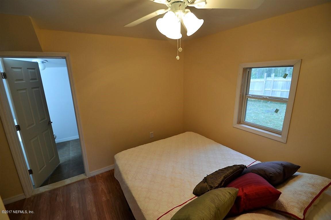 5854 Collins Road Jacksonville, FL 32244 - Photo 7 of 17 DSC_1351