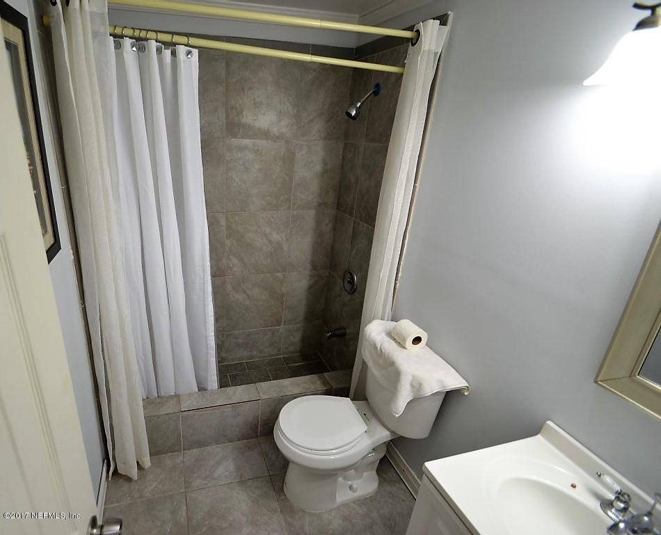5854 Collins Road Jacksonville, FL 32244 - Photo 10 of 17 DSC_1348