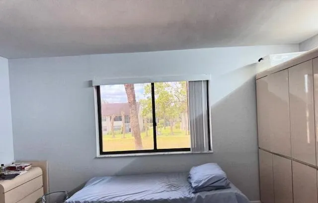 $2,100 | 7770 Tahiti Lane, Unit 202, Lake Worth, FL 33467