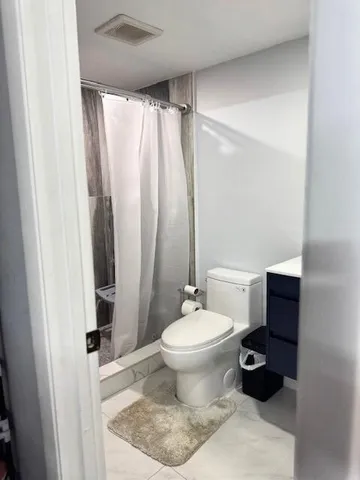 $2,100 | 7770 Tahiti Lane, Unit 202, Lake Worth, FL 33467