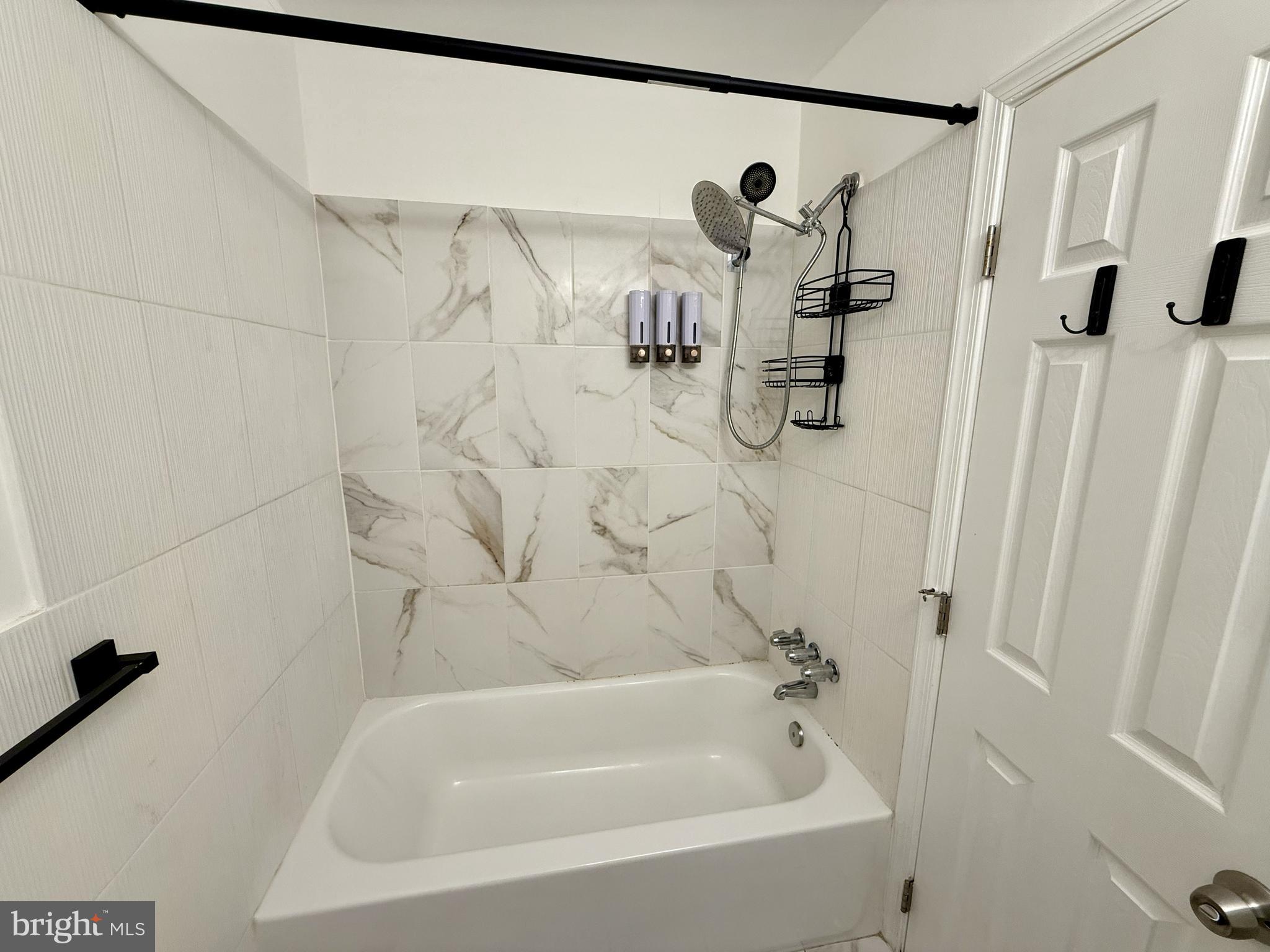 10838 Lockart Road Philadelphia, PA 19116 - Photo 10 of 15