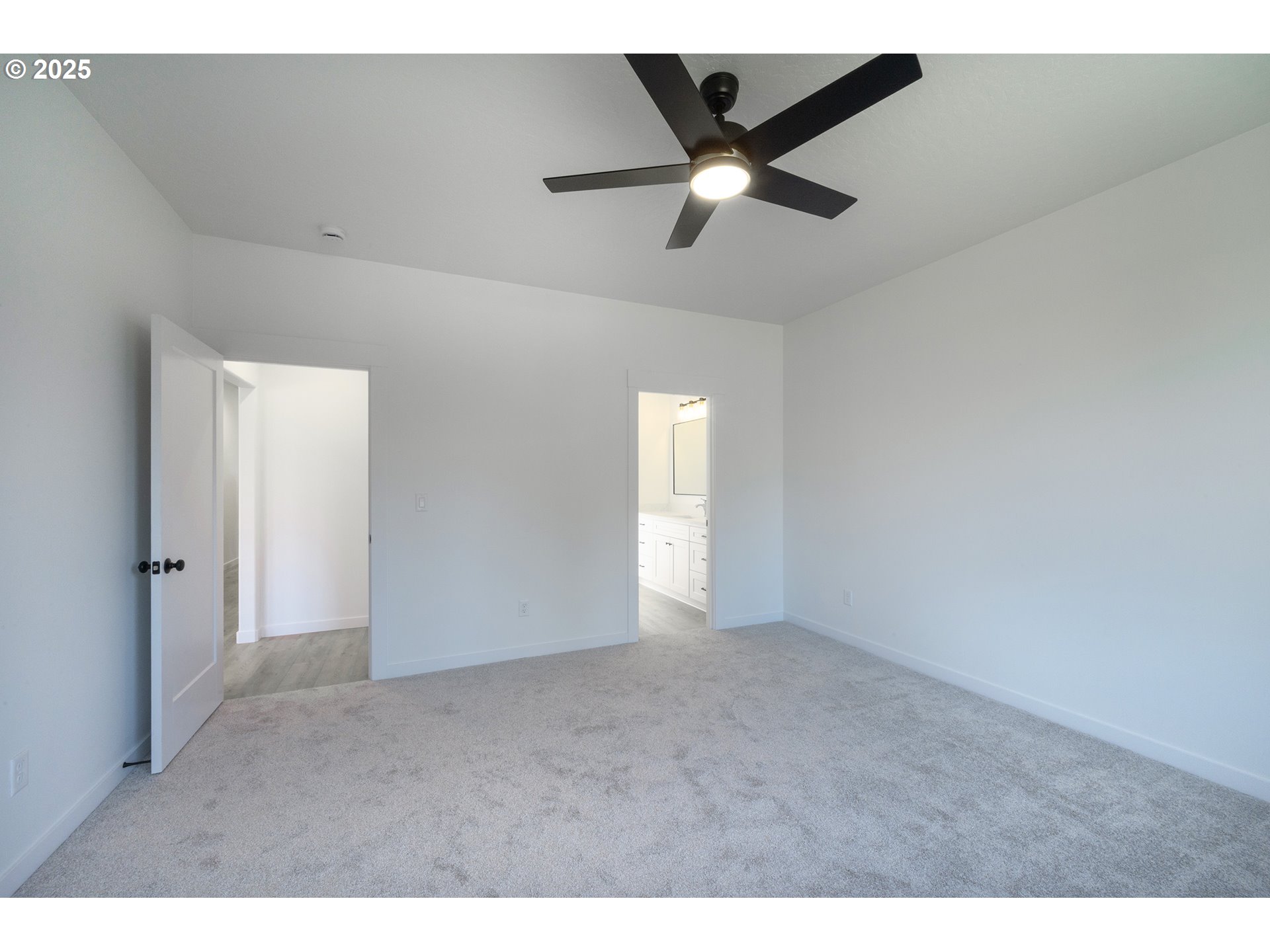 306 19th Street Springfield, OR 97477 - Photo 15 of 41