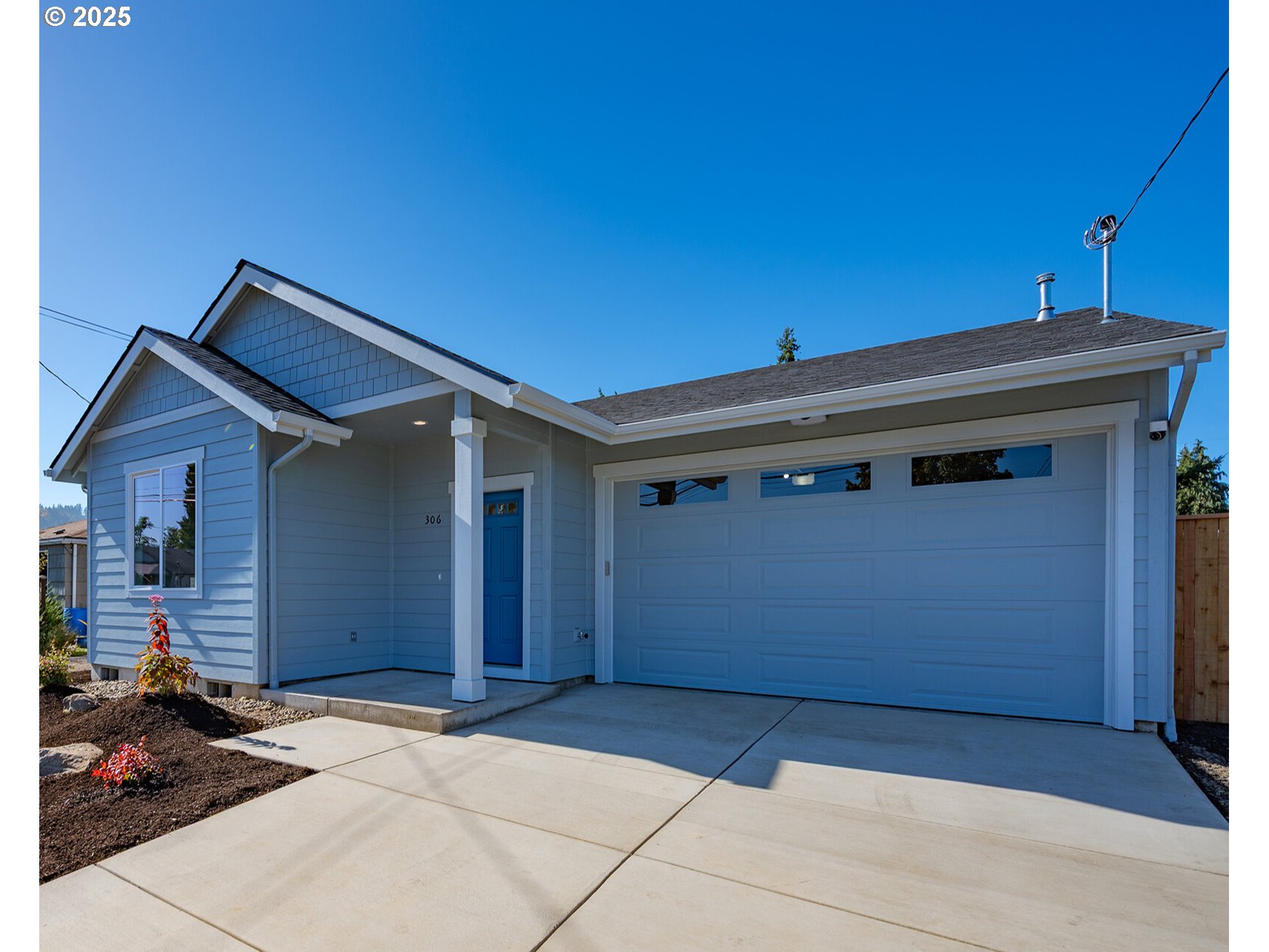 306 19th Street Springfield, OR 97477 - Photo 2 of 41