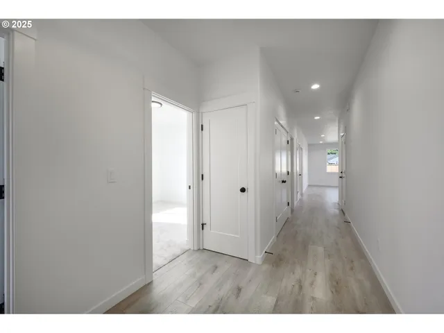 $419,900 | 306 19th Street, Springfield, OR 97477