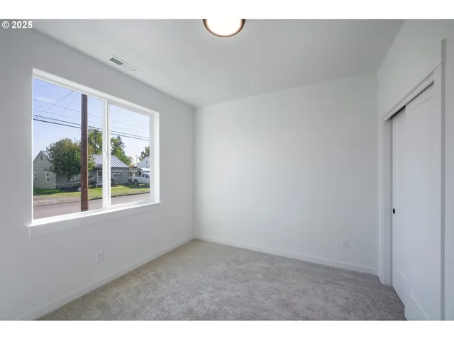 $419,900 | 306 19th Street, Springfield, OR 97477