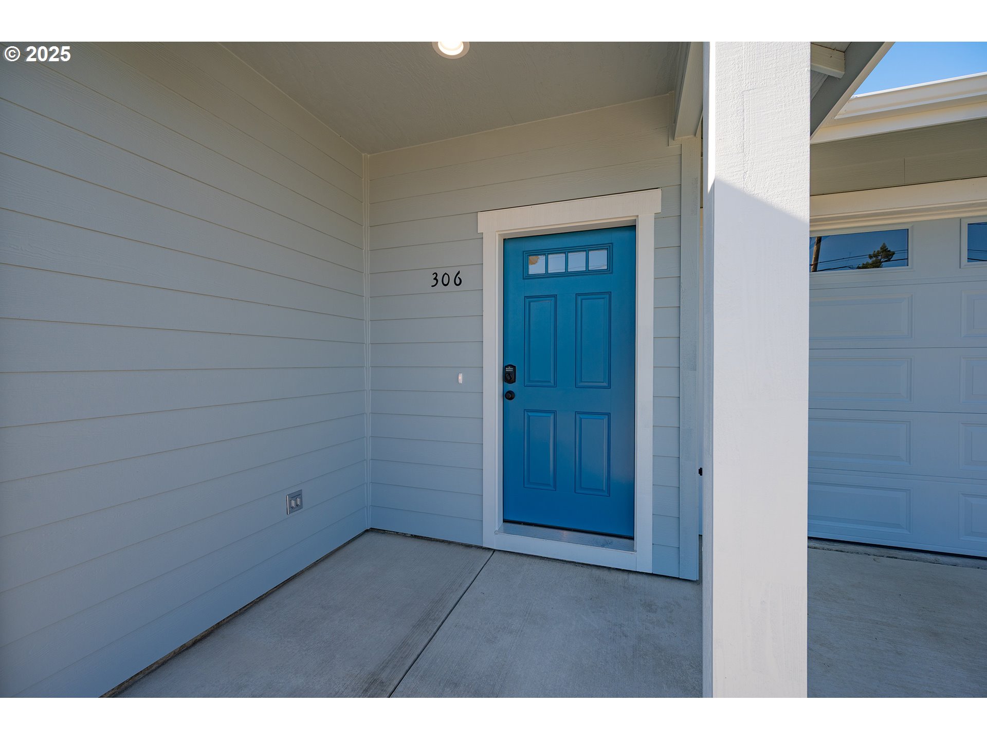 306 19th Street Springfield, OR 97477 - Photo 3 of 41