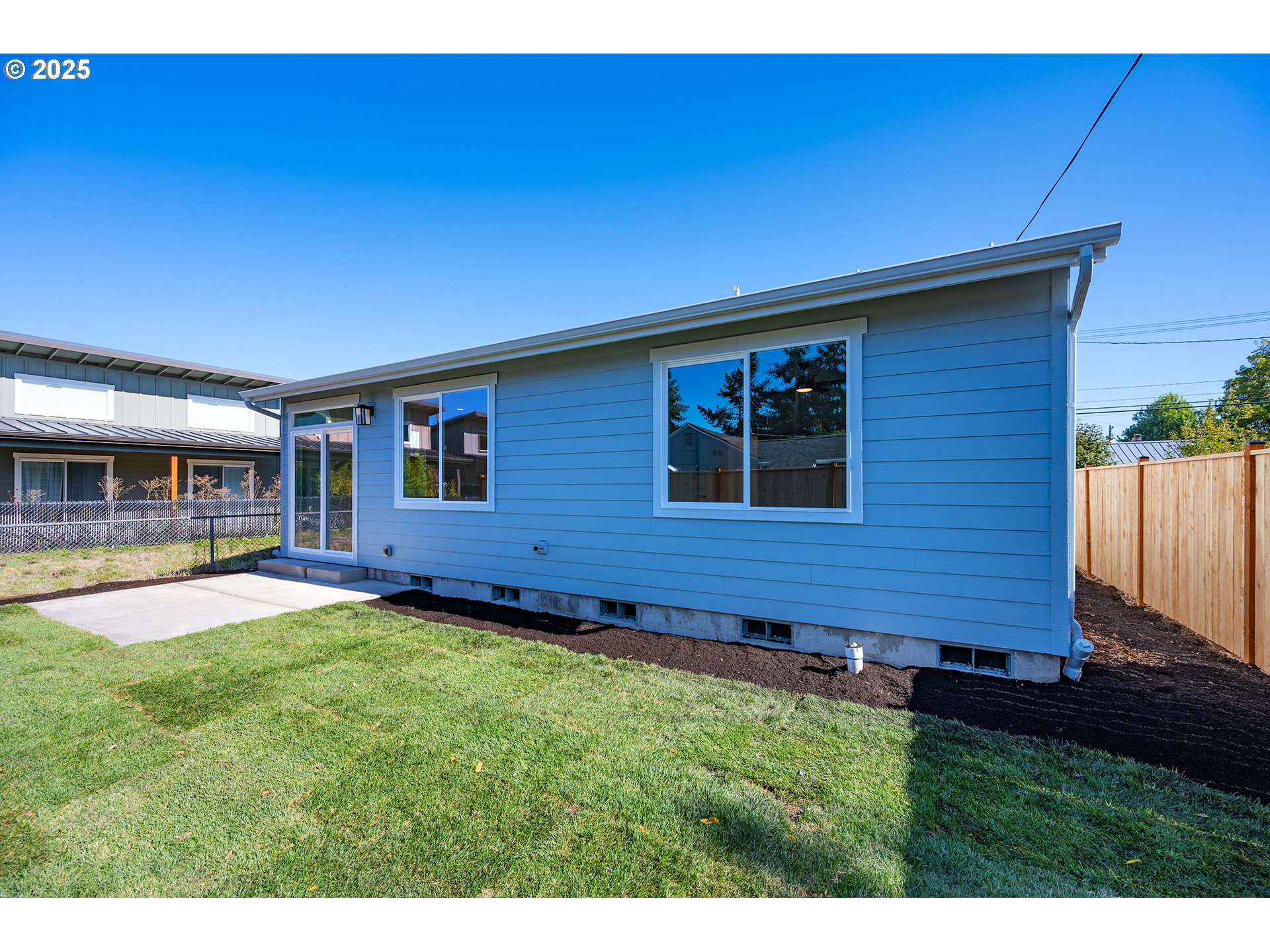 306 19th Street Springfield, OR 97477 - Photo 38 of 41