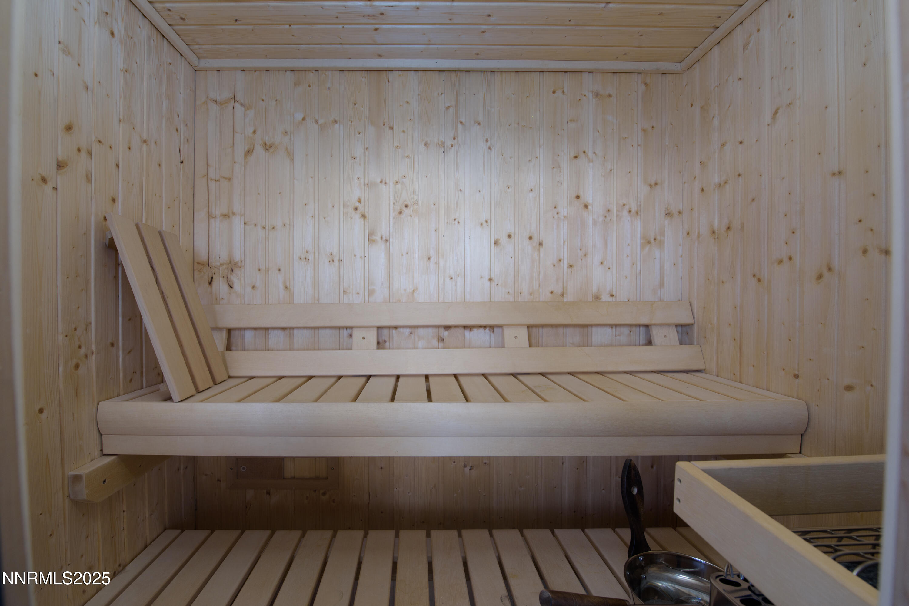 280 Island Avenue, Unit 1602 Reno, NV 89501 - Photo 31 of 35 a view of a room with wooden floor