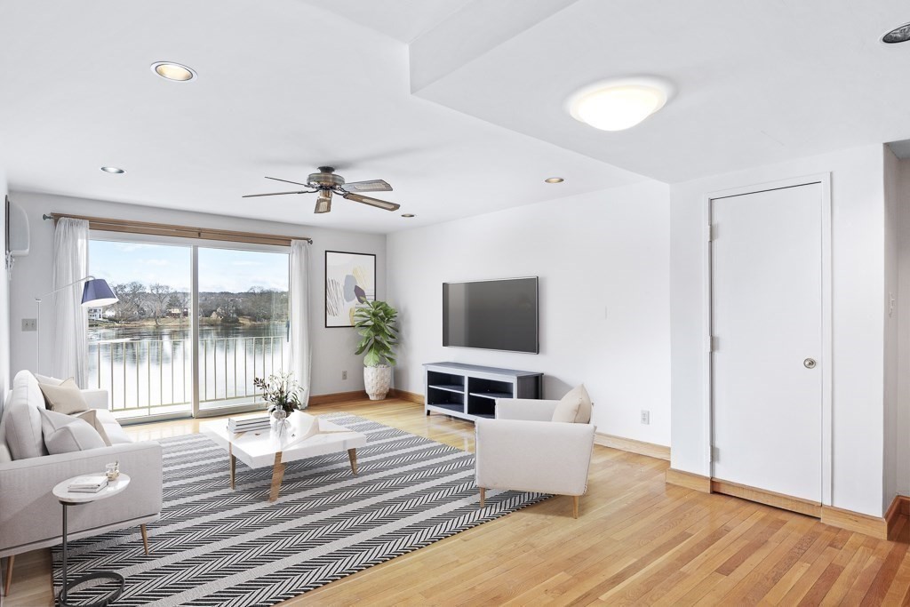 34 Hamilton Road, Unit 305 Arlington, MA 02474 - Photo 5 of 13 Gallery Image 5