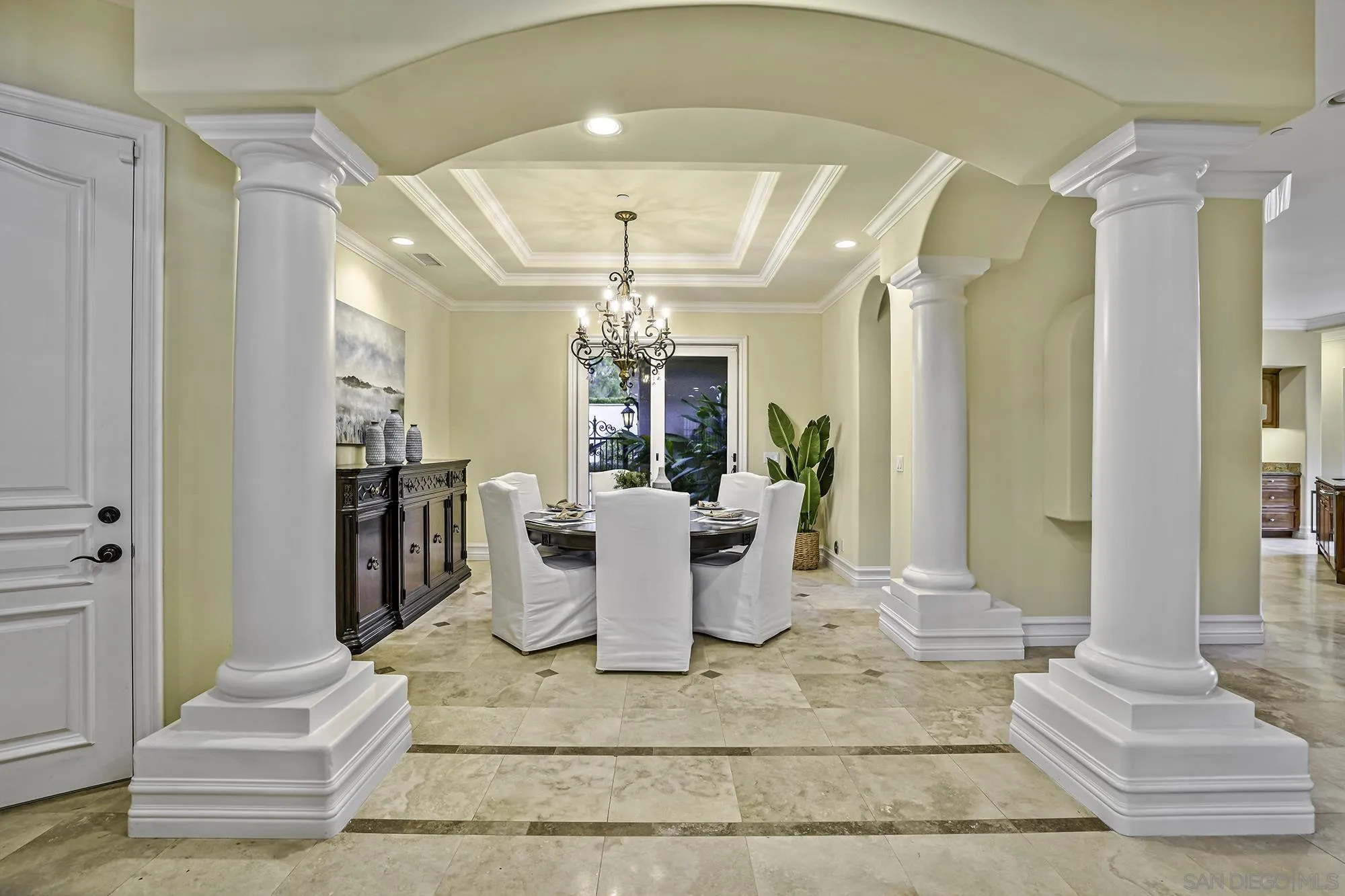 5259 Meadows Del Mar San Diego, CA 92130 - Photo 7 of 52