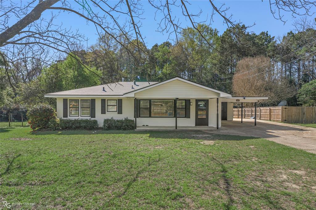 507 South Middle Landing Road Minden, LA 71055 - Photo 1 of 1 a front view of a house with a yard