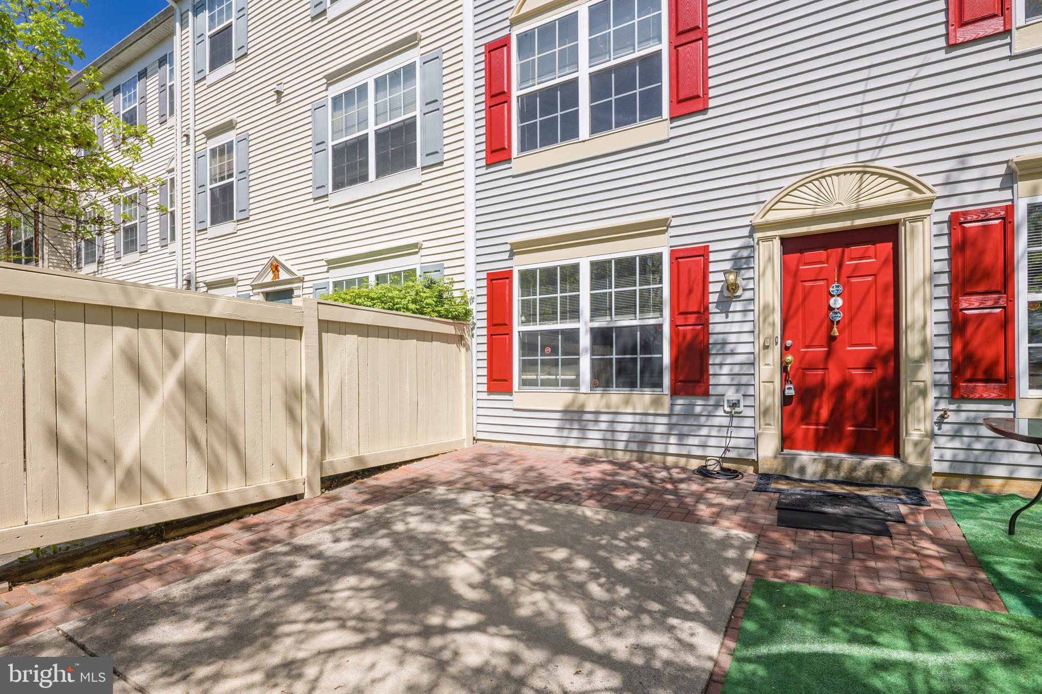 115 Whitestone Way Frederick, MD 21702 - Photo 2 of 29