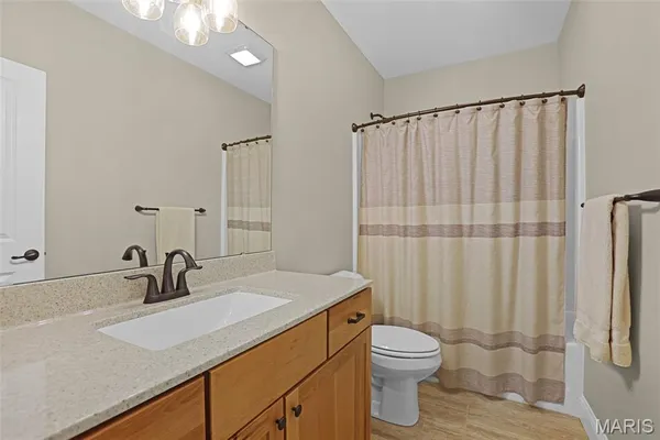 $565,000 | 1538 Sagaponak Lane, Troy, IL 62294