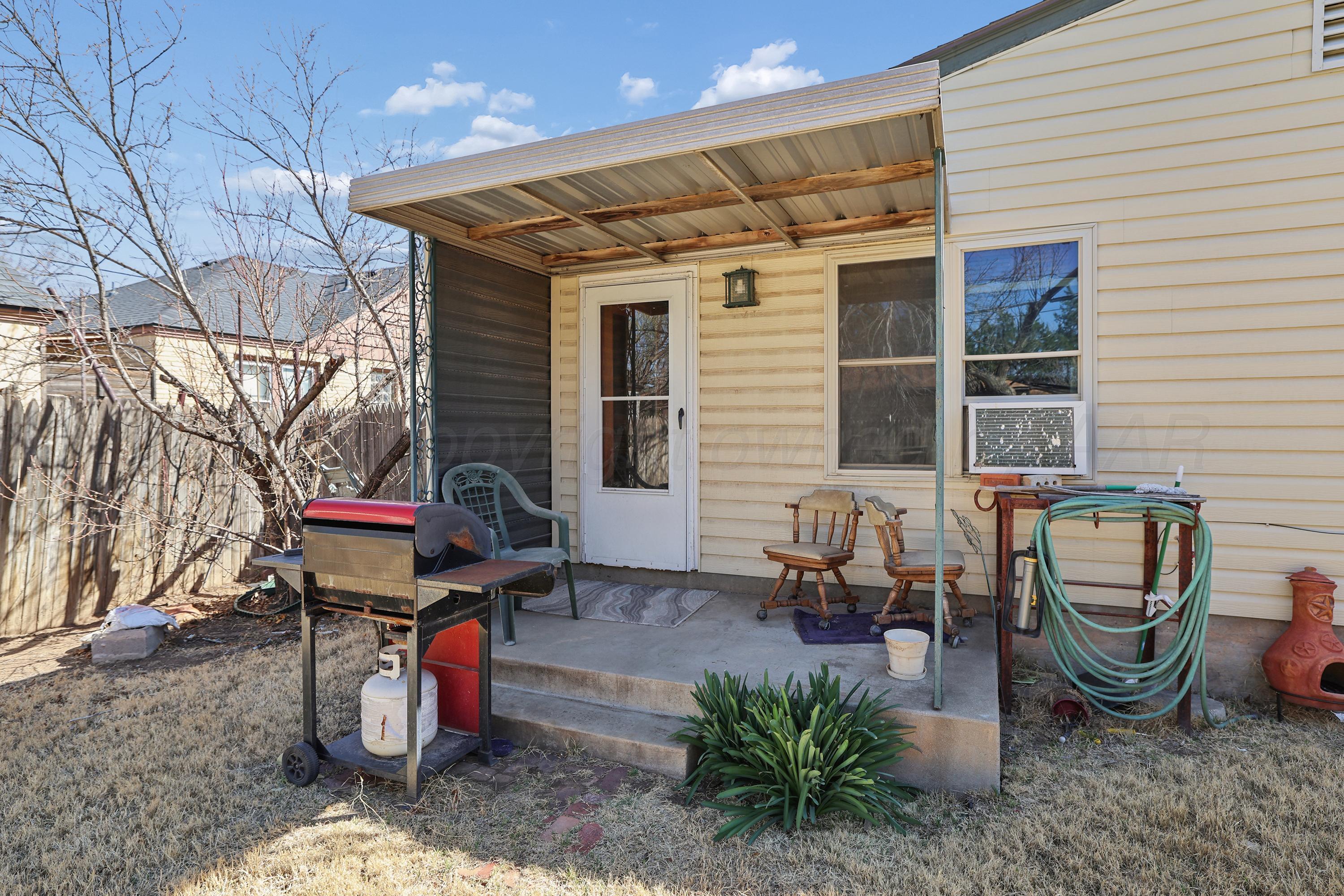 3402 South Ong Street Amarillo, TX 79109 - Photo 19 of 20 17-Back Patio
