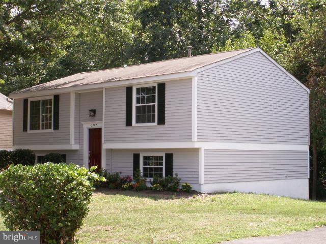 3207 Napper Road Alexandria, VA 22306 - Photo 1 of 3 Exterior (General)
