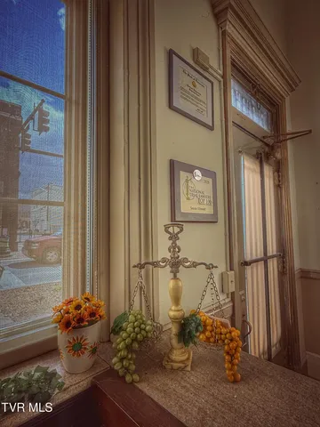 $1,800 | 113 South Main Avenue, Erwin, TN 37650