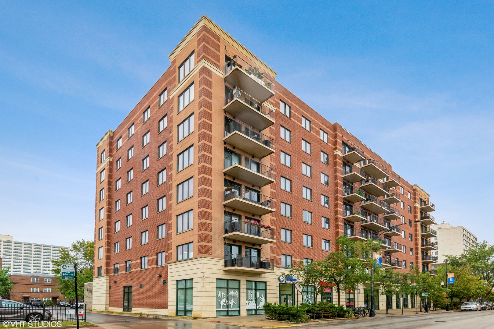 4848 North Sheridan Road, Unit 305 Chicago, IL 60640 - Photo 1 of 13 Gallery Image 1