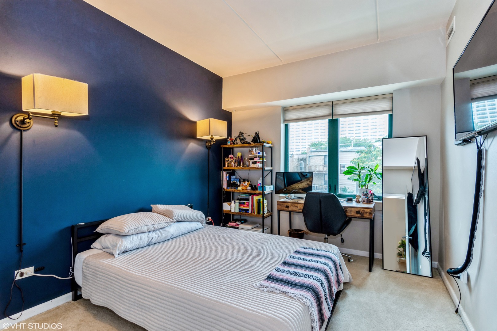 4848 North Sheridan Road, Unit 305 Chicago, IL 60640 - Photo 9 of 13 Gallery Image 9