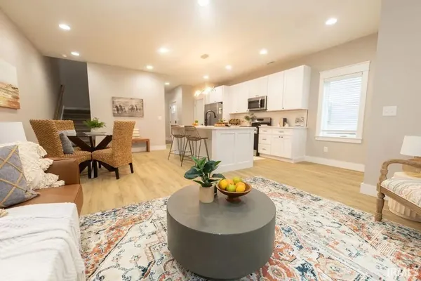 $4,900 | 306 North Jefferson Street, Bloomington, IN 47408