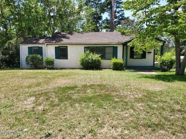 1690 Upper River Road Macon, GA 31211 - Photo 1 of 6 front view of a house with a yard