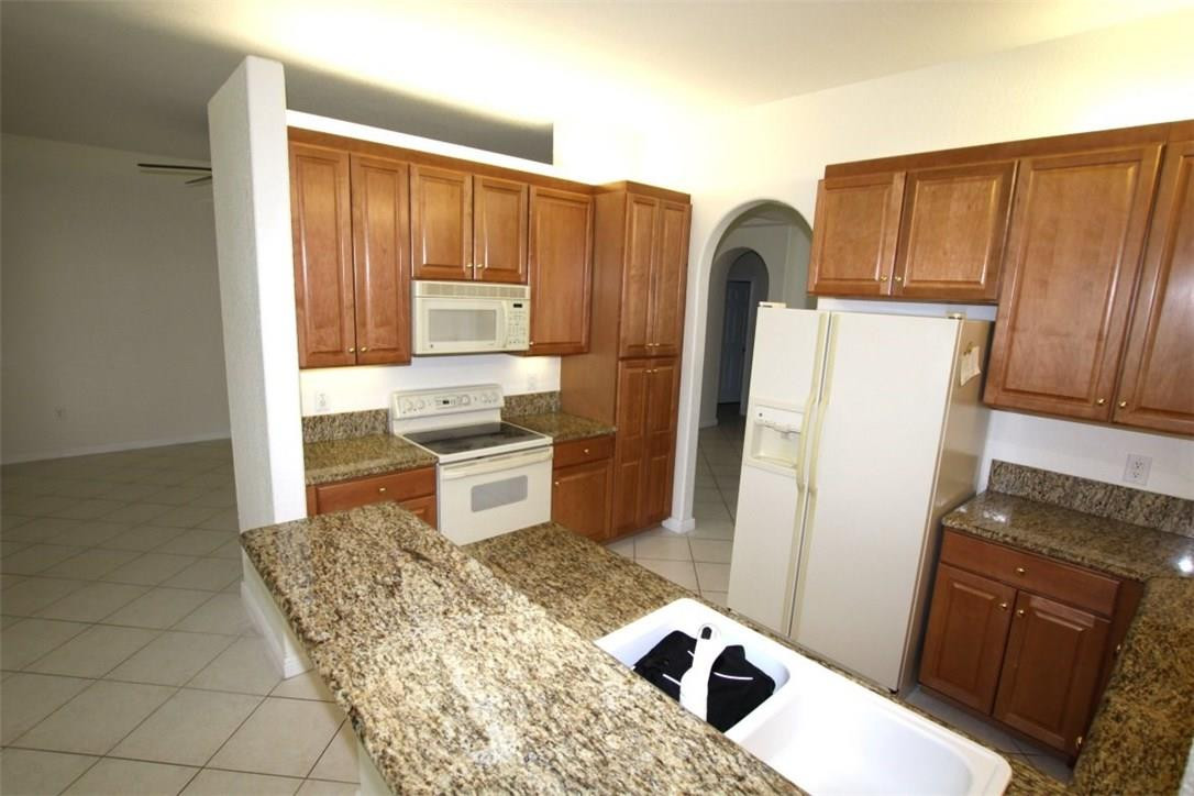 7864 Exeter Boulevard East, Unit 101 Tamarac, FL 33321 - Photo 14 of 20 Photo 14