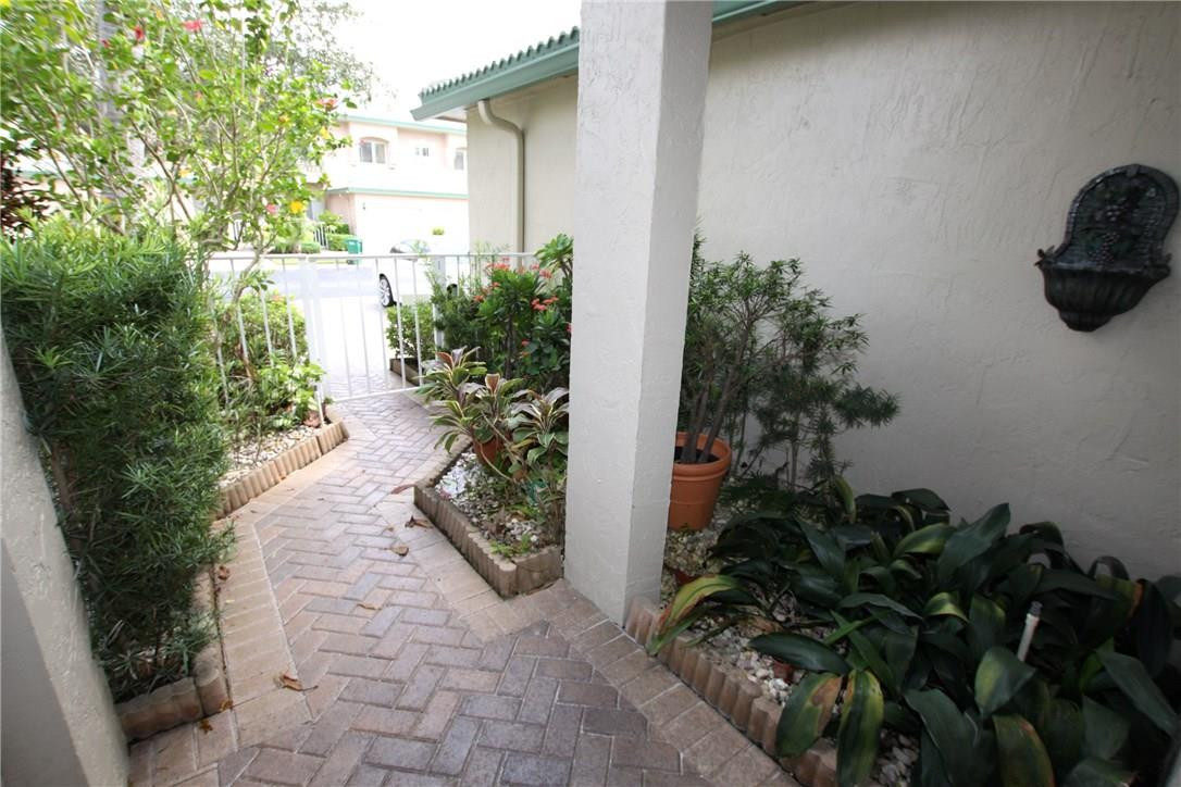 7864 Exeter Boulevard East, Unit 101 Tamarac, FL 33321 - Photo 17 of 20 Photo 17