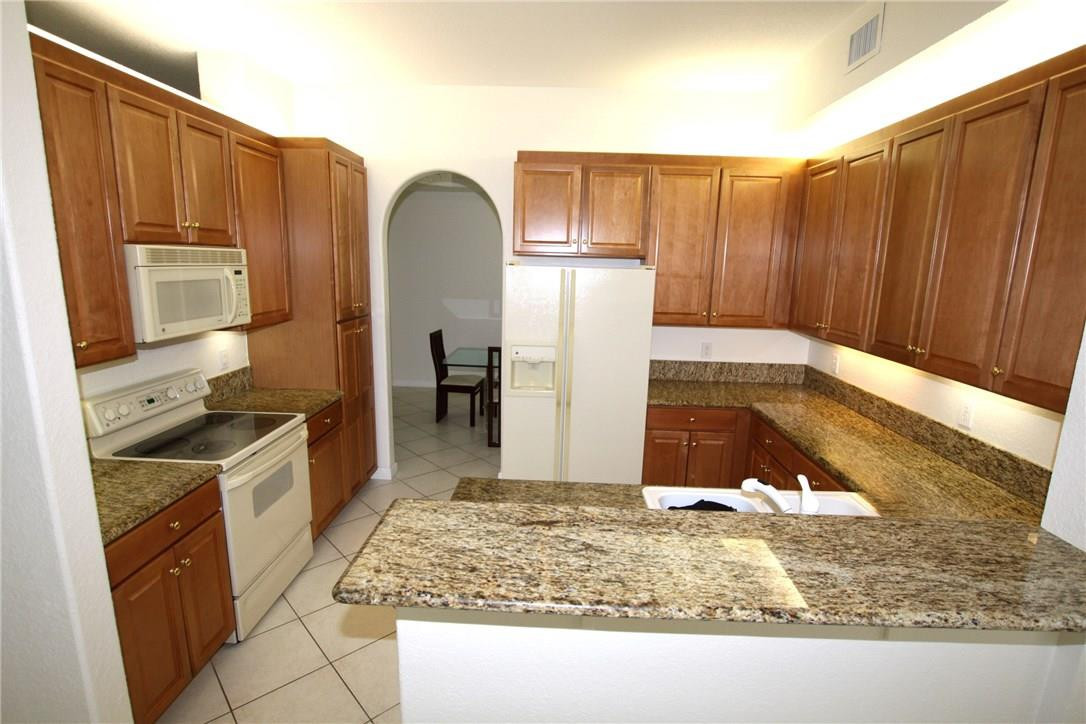 7864 Exeter Boulevard East, Unit 101 Tamarac, FL 33321 - Photo 3 of 20 Photo 3