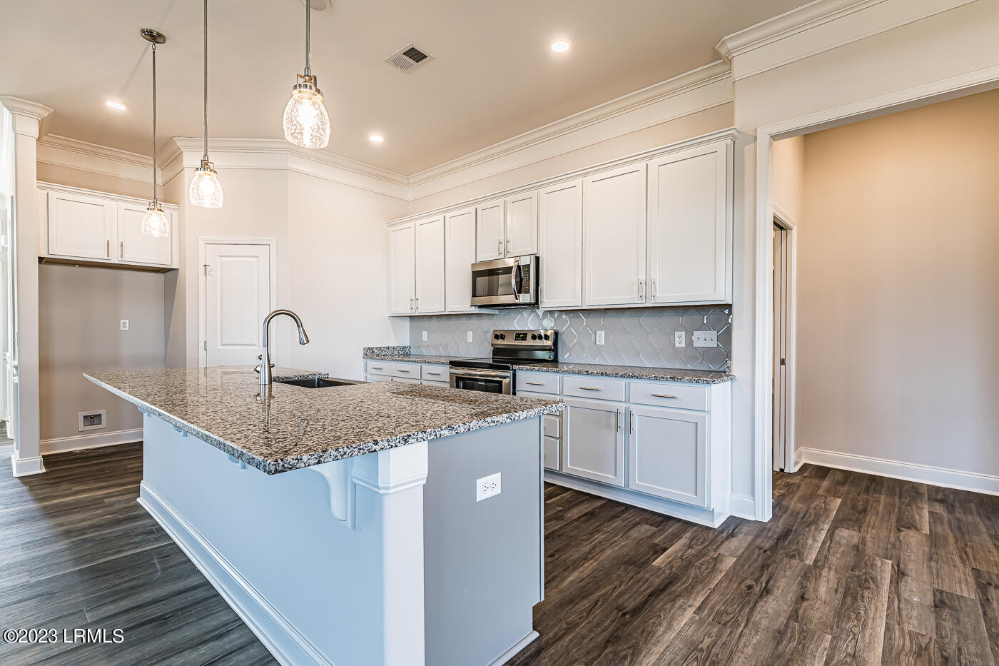 473 Ramport Street Ridgeland, SC 29936 - Photo 12 of 38 12 Kitchen