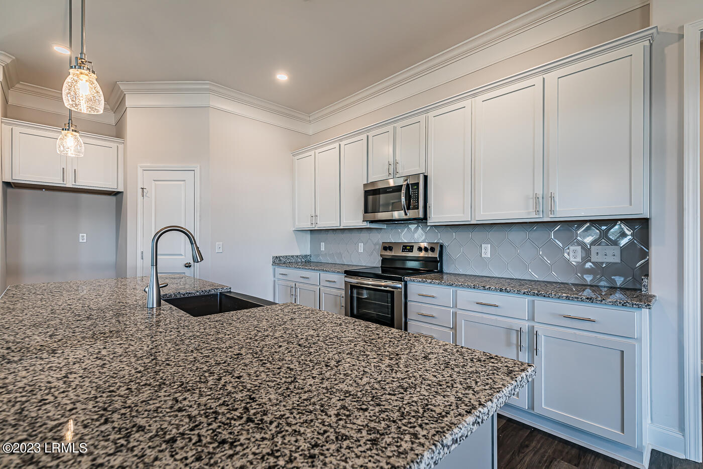 473 Ramport Street Ridgeland, SC 29936 - Photo 13 of 38 13 Kitchen