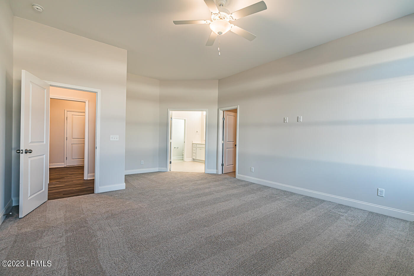 473 Ramport Street Ridgeland, SC 29936 - Photo 20 of 38 20 Primary suite