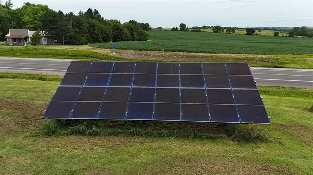 $270,000 | 1257 Highway 36, Hiawatha, KS 66434