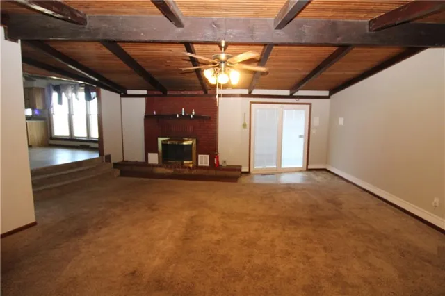 $270,000 | 1257 Highway 36, Hiawatha, KS 66434