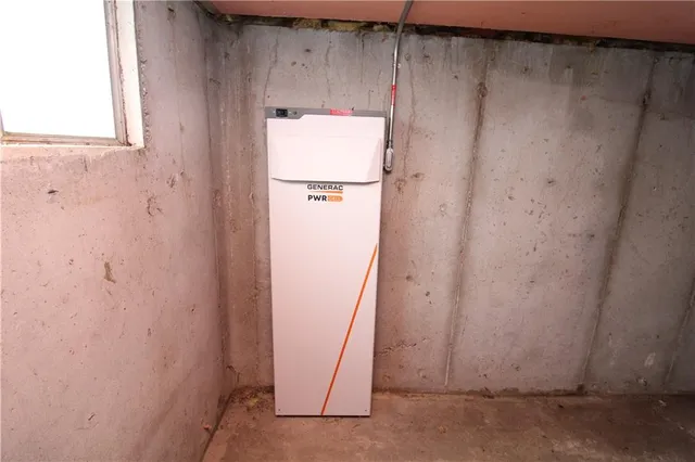 $270,000 | 1257 Highway 36, Hiawatha, KS 66434