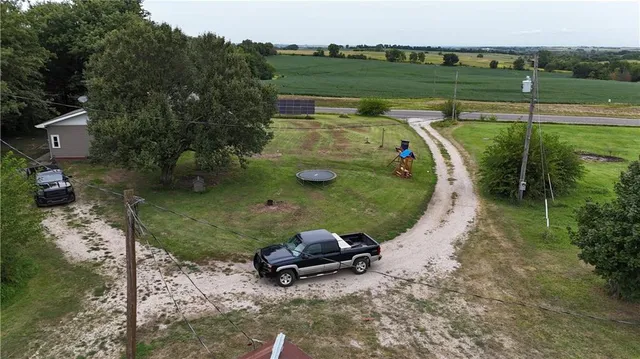 $270,000 | 1257 Highway 36, Hiawatha, KS 66434