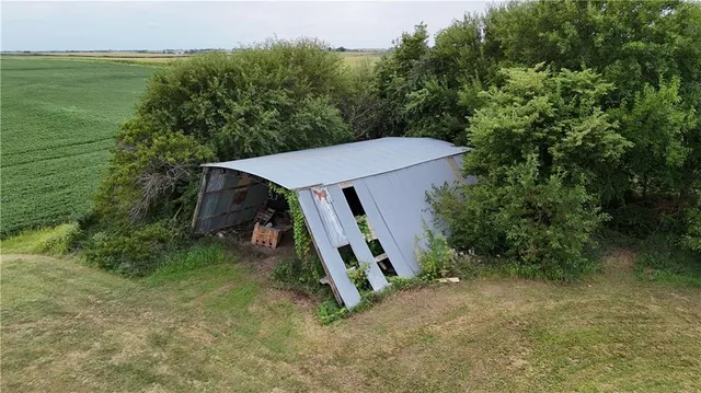 $270,000 | 1257 Highway 36, Hiawatha, KS 66434