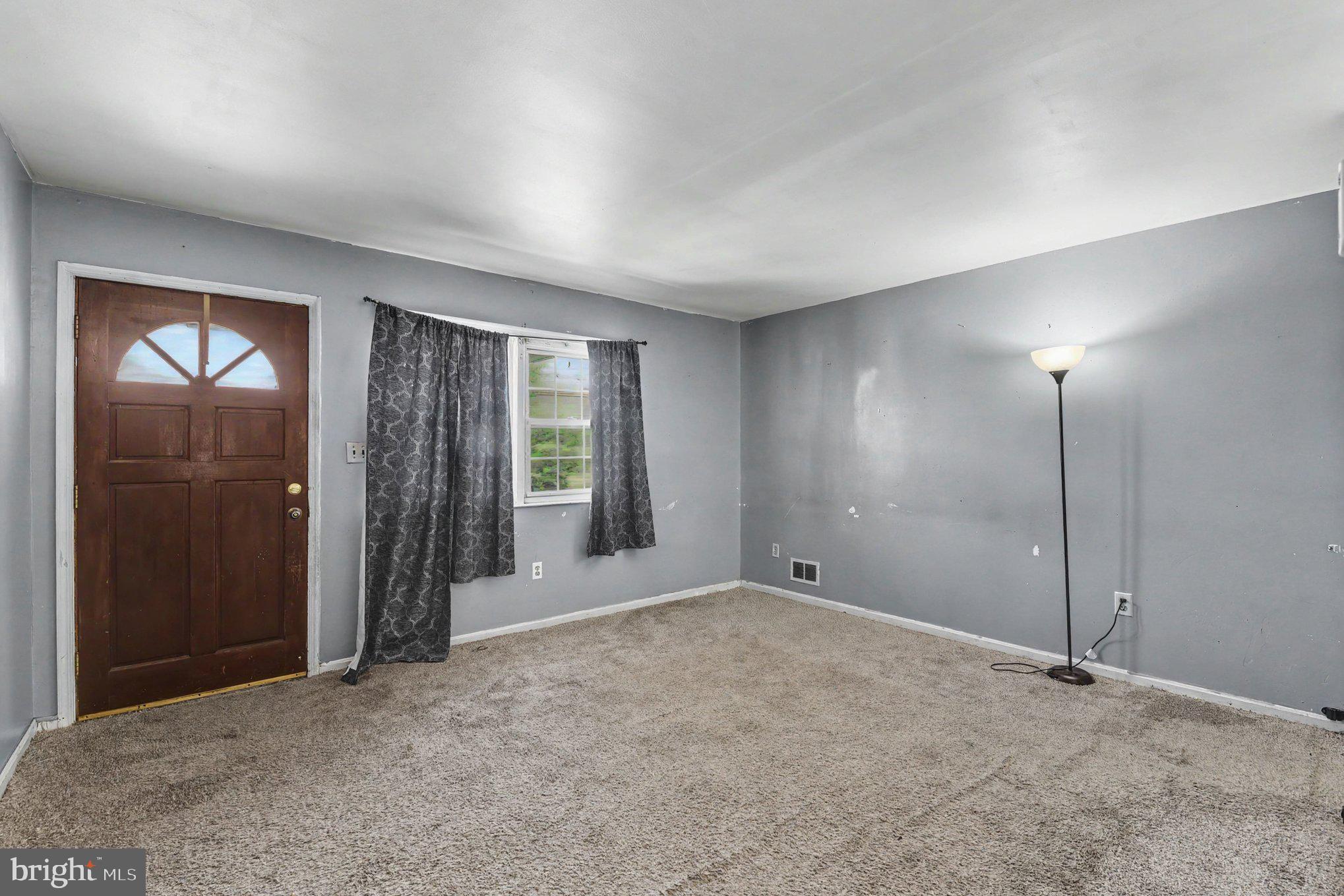 8133 Gray Haven Road Dundalk, MD 21222 - Photo 4 of 26