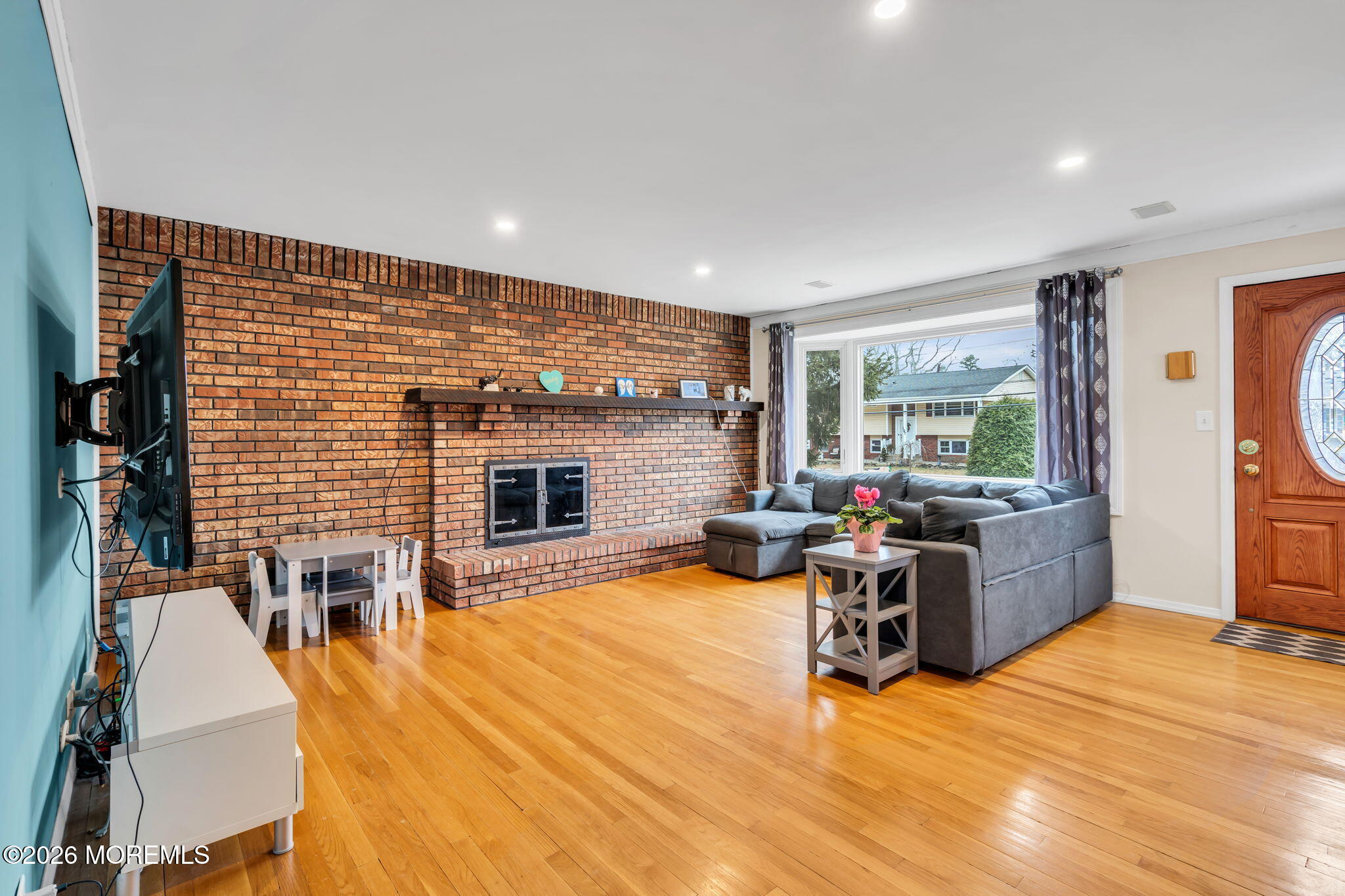 28 Oregon Avenue Jackson, NJ 08527 - Photo 30 of 33 a view of a livingroom with furniture and a flat screen tv