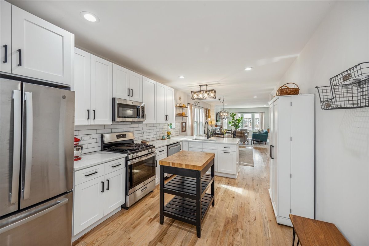 3533 Morton Avenue Brookfield, IL 60513 - Photo 10 of 30