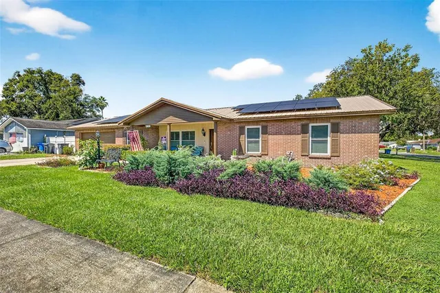 $395,000 | 4001 Highgate Drive, Valrico, FL 33594