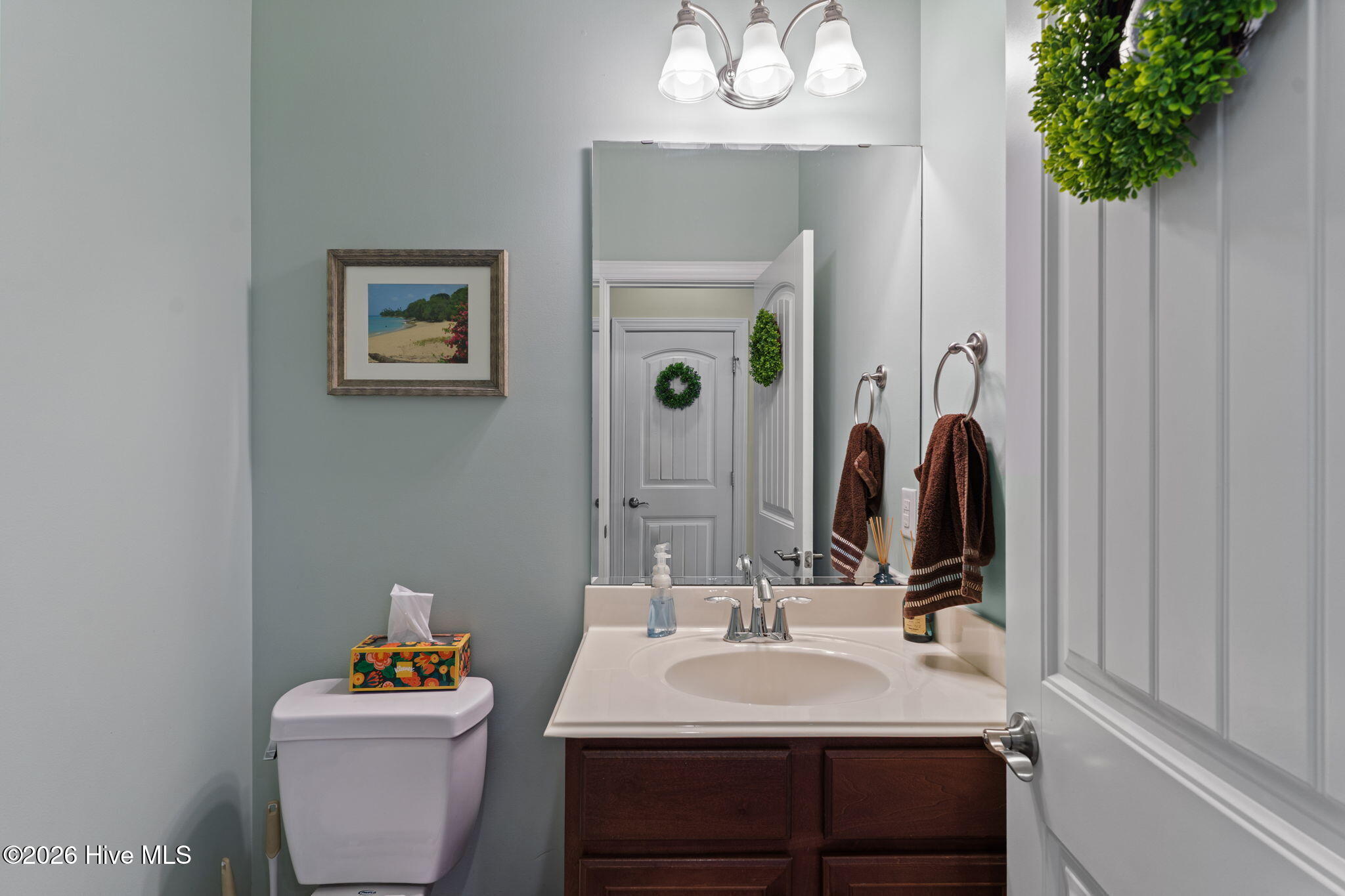 6134 Tarin Road Wilmington, NC 28409 - Photo 9 of 50 Main Level Powder Room
