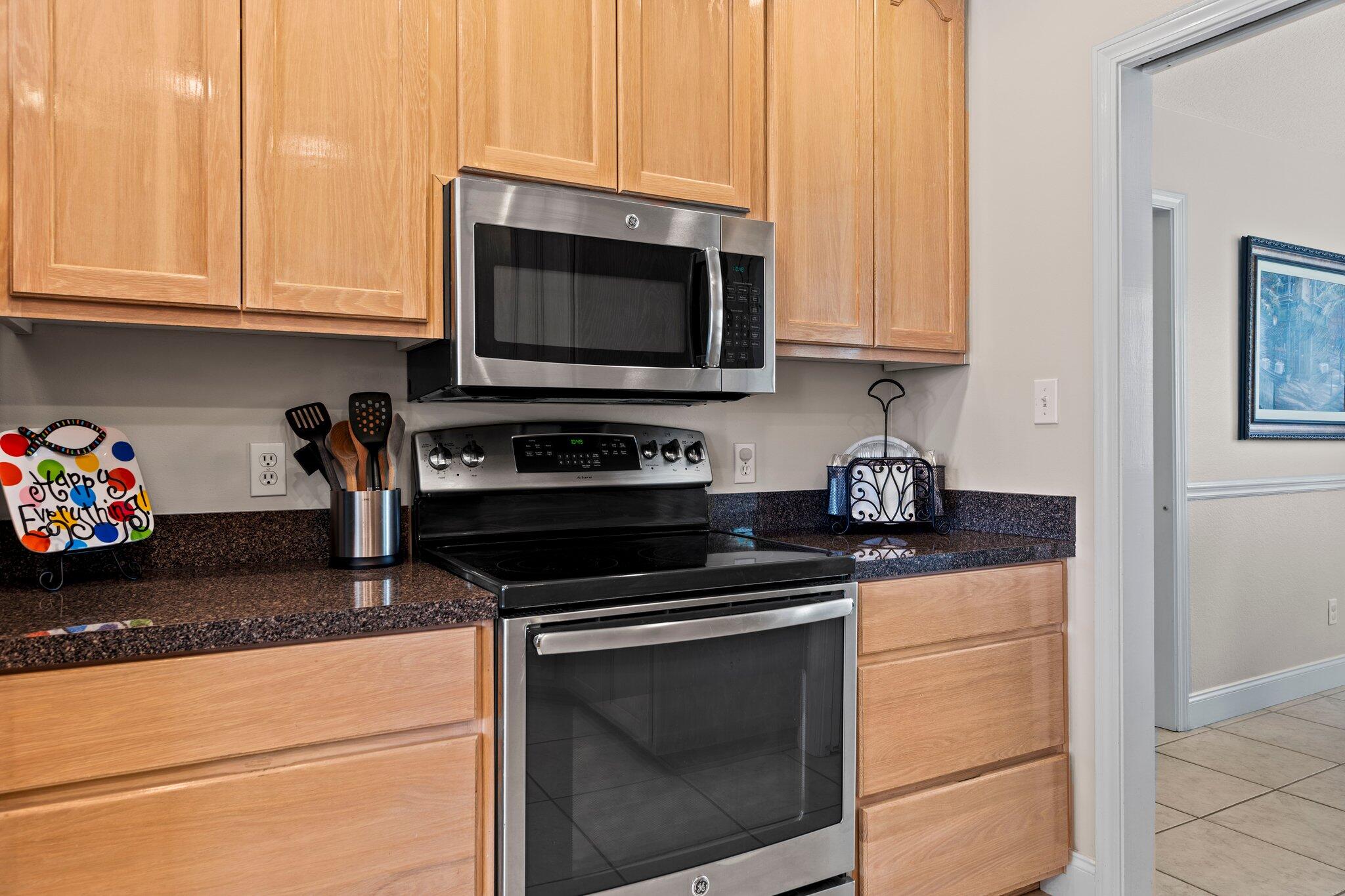 151 Ferry Road Northeast Fort Walton Beach, FL 32548 - Photo 20 of 95 Kitchen