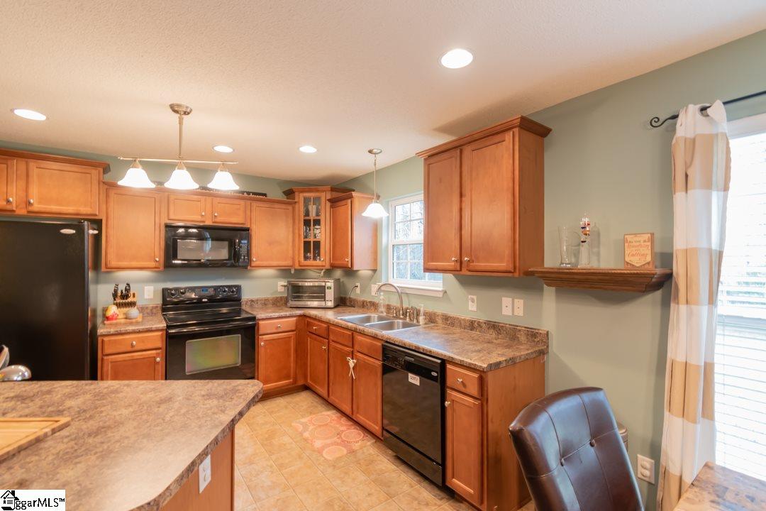699 State Rd S-42-561 Greer, SC 29651 - Photo 17 of 36