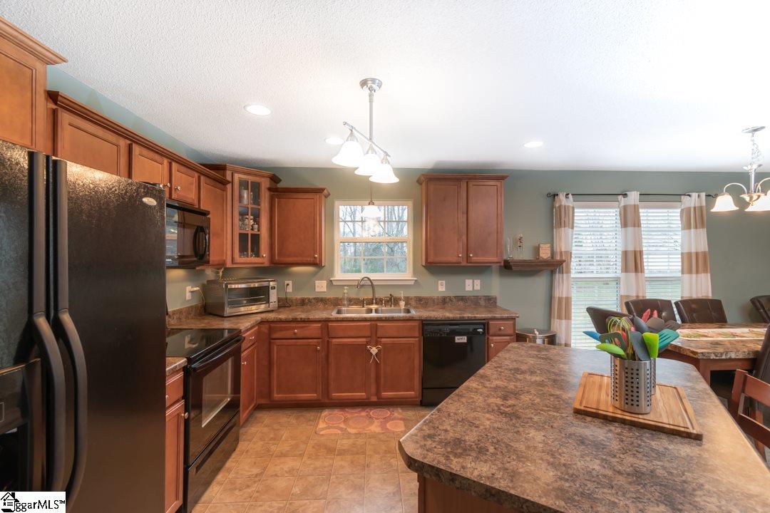 699 State Rd S-42-561 Greer, SC 29651 - Photo 18 of 36